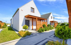 2 Bedroom Beautiful Home In Mrzezyno, Mrzezyno